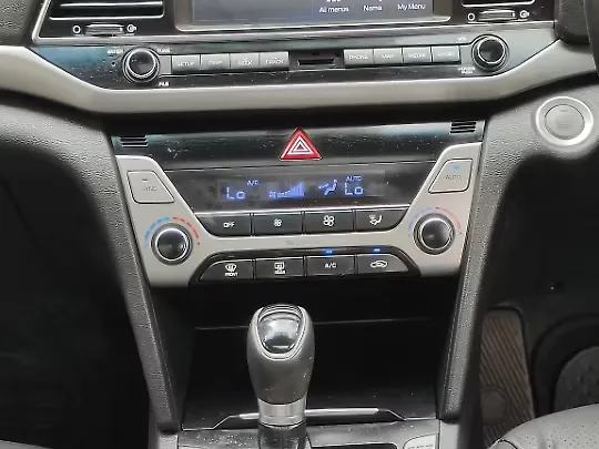 Used Hyundai Elantra SX (O) 2.0 AT in Mumbai