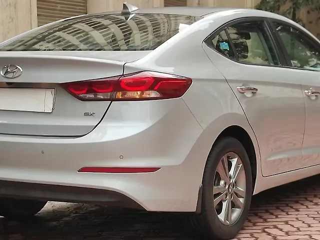 Used Hyundai Elantra SX (O) 2.0 AT in Mumbai