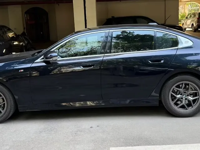Used BMW 5-Series LWB 530Li Petrol 2.0L Turbo Automatic Aluminium Satinated in Meerut Used BMW 5-Series LWB 530Li Petrol 2.0L Turbo Automatic Aluminium Satinated in Meerut