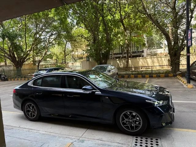 Used BMW 5-Series LWB 530Li Petrol 2.0L Turbo Automatic Aluminium Satinated in Meerut Used BMW 5-Series LWB 530Li Petrol 2.0L Turbo Automatic Aluminium Satinated in Meerut