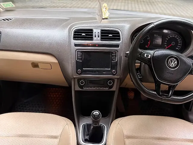 Used Volkswagen Vento Highline 1.6 (P) in Kolkata