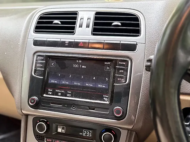Used Volkswagen Vento Highline 1.6 (P) in Kolkata