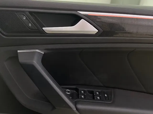 Used Volkswagen Tiguan Elegance 2.0 TSI DSG [2021] in Navi Mumbai