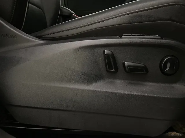Used Volkswagen Tiguan Elegance 2.0 TSI DSG [2021] in Navi Mumbai