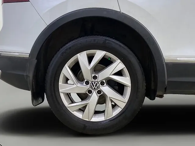 Used Volkswagen Tiguan Elegance 2.0 TSI DSG [2021] in Navi Mumbai