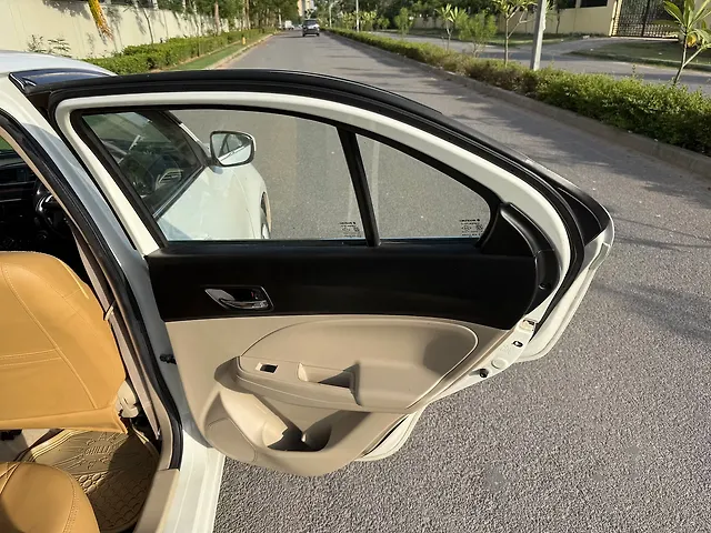 Used Maruti Suzuki Swift Dzire [2015-2017] VXI AT in Delhi