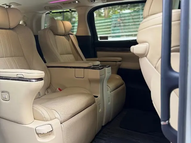 Used Toyota Vellfire [2020-2023] Executive Lounge in Chennai