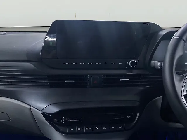 Used Hyundai i20 Asta (O) Petrol Manual in Mohali