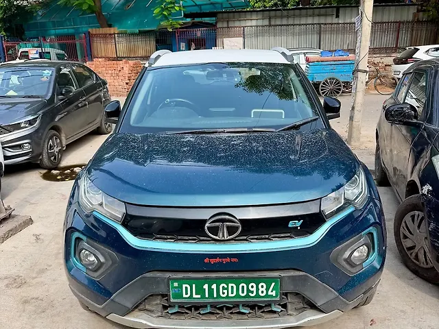 Used 2022 Tata Nexon EV in Delhi