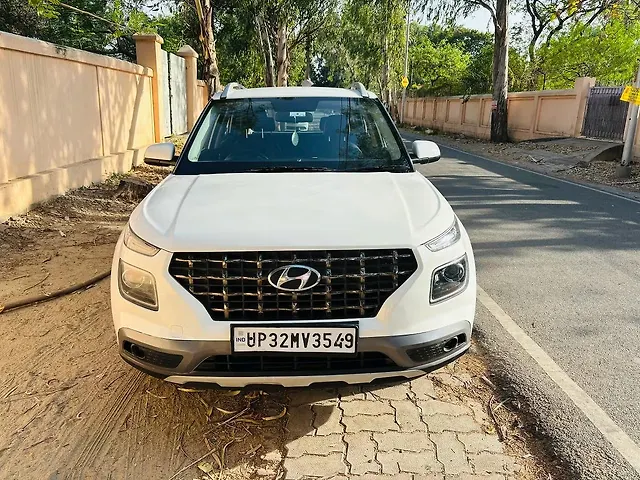 Used 2022 Hyundai Venue in Lucknow Used 2022 Hyundai Venue in Lucknow