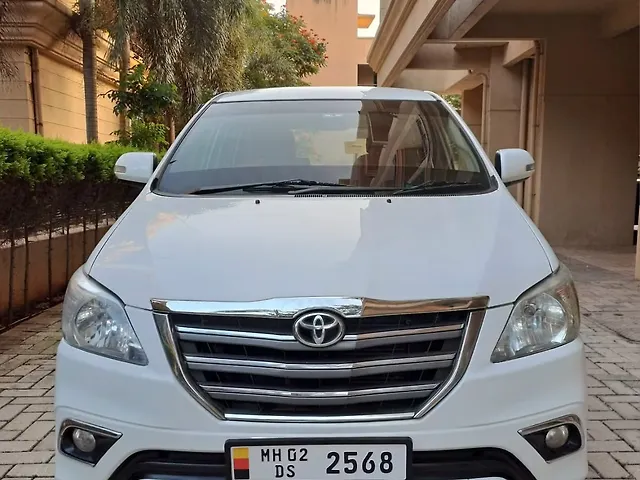 Used 2014 Toyota Innova in Nashik