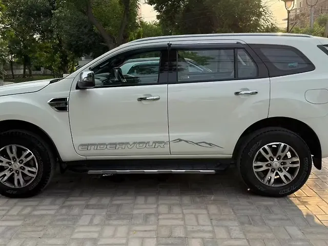 Used Ford Endeavour [2016-2019] Titanium 3.2 4x4 AT in Ludhiana