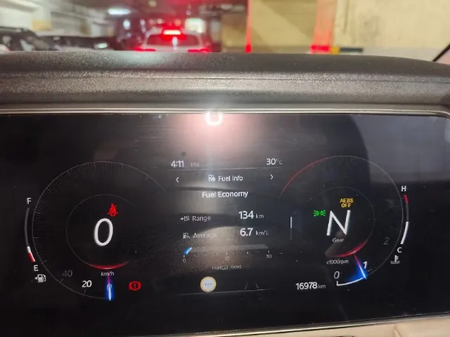 Used Mahindra Old Generation XUV700 AX 7 Petrol MT 7 STR [2023-2024] in Mumbai