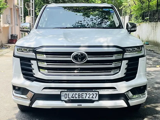 Used 2025 Toyota Land Cruiser in Delhi Used 2025 Toyota Land Cruiser in Delhi