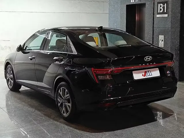 Used Hyundai Verna [2023-2026] SX Petrol 1.5L Automatic (CVT) in Ahmedabad