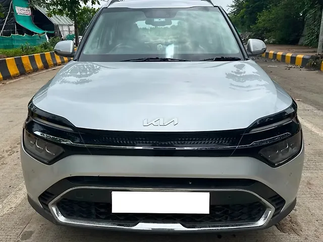 Used 2022 Kia Carens in Mumbai