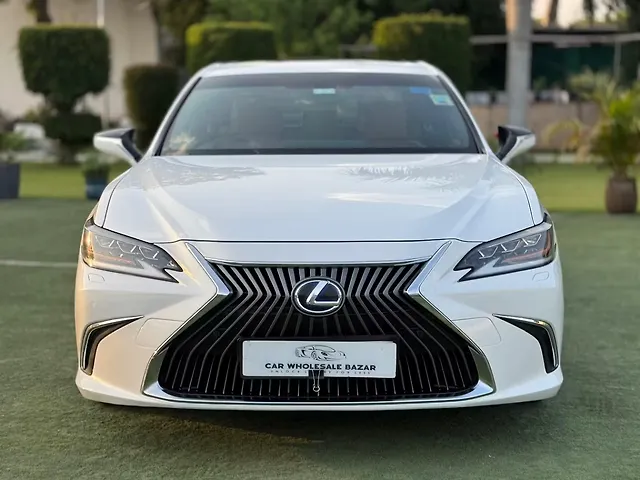 Used 2019 Lexus ES in Delhi