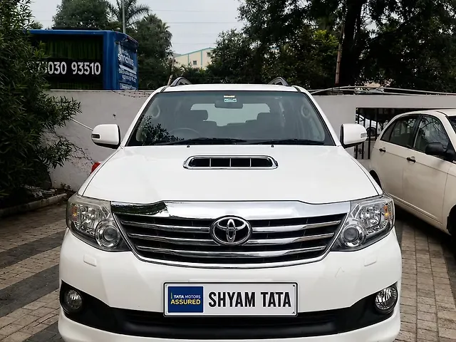 Used 2014 Toyota Fortuner in Indore