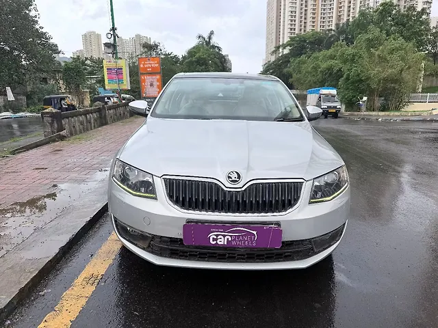 Used 2016 Skoda Octavia in Mumbai