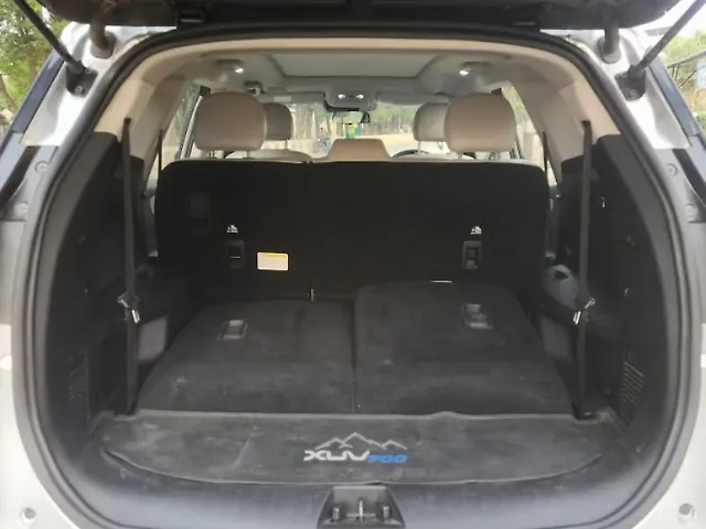 Used Mahindra Old Generation XUV700 AX7 Luxury Pack 2WD Diesel 2.2L Turbo Automatic 7 STR in Lucknow