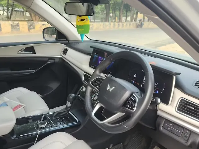 Used Mahindra Old Generation XUV700 AX7 Luxury Pack 2WD Diesel 2.2L Turbo Automatic 7 STR in Lucknow