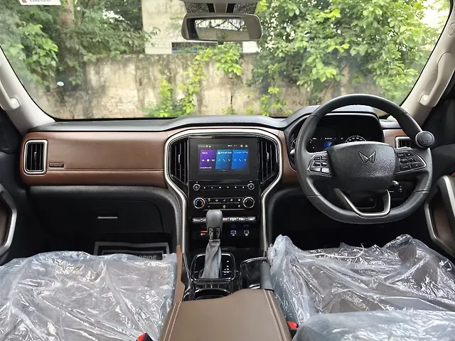 Used Mahindra Scorpio N Z8 S 2WD Diesel 2.2L Turbo Automatic 7 STR [2024-2026] in Delhi