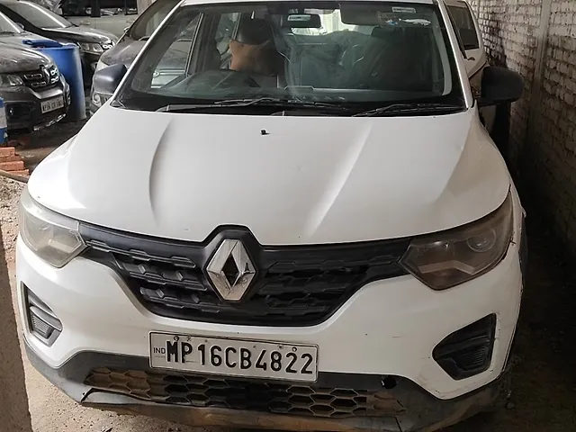 Used 2020 Renault Triber in Satna