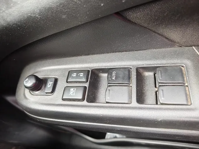 Used Maruti Suzuki Swift ZXi Petrol Automatic in Pune Used Maruti Suzuki Swift ZXi Petrol Automatic in Pune