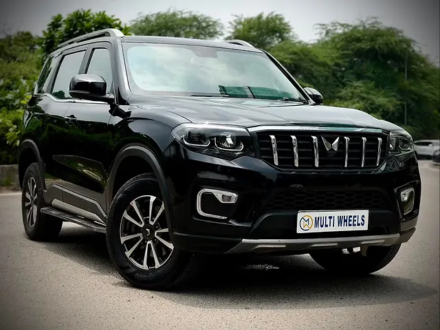 Used Mahindra Scorpio N Z8 S 2WD Diesel 2.2L Turbo Manual 7 STR [2024-2026] in Delhi