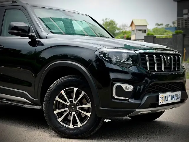 Used Mahindra Scorpio N Z8 S 2WD Diesel 2.2L Turbo Manual 7 STR [2024-2026] in Delhi