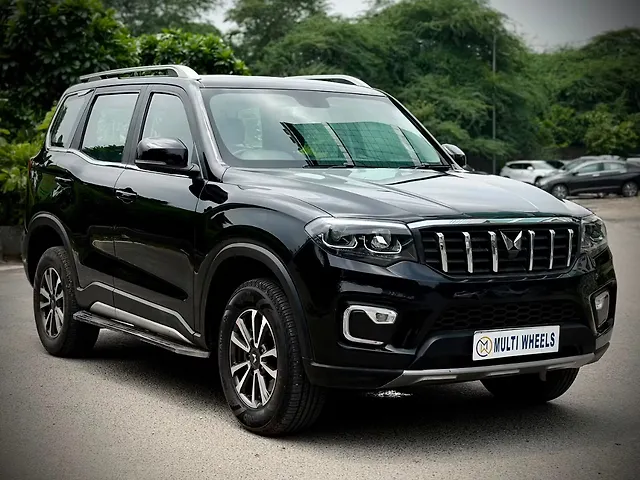 Used Mahindra Scorpio N Z8 S 2WD Diesel 2.2L Turbo Manual 7 STR [2024-2026] in Delhi