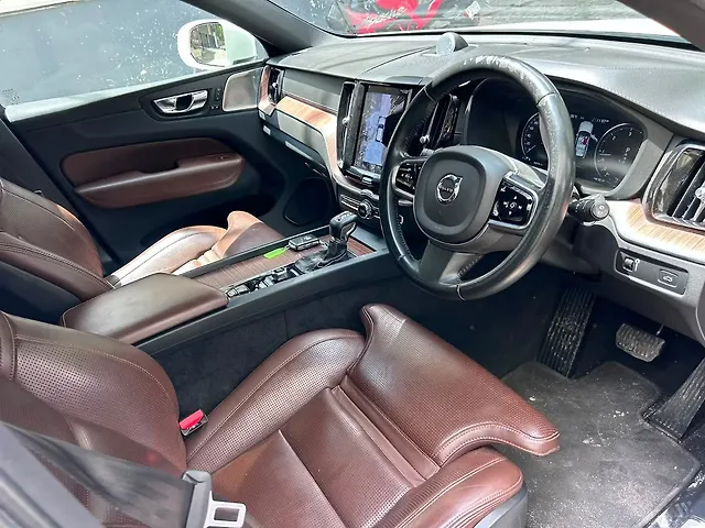 Used Volvo XC60 [2017-2021] D5 Inscription in Hyderabad