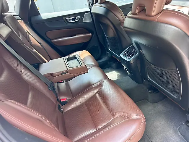 Used Volvo XC60 [2017-2021] D5 Inscription in Hyderabad