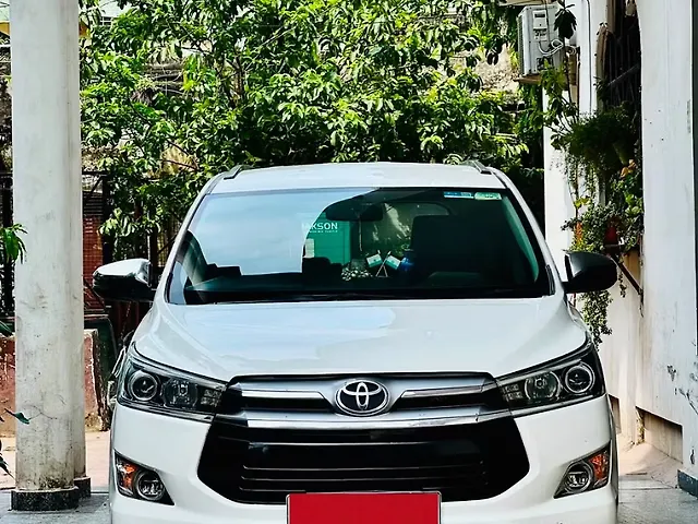 Used 2020 Toyota Innova Crysta in Lucknow