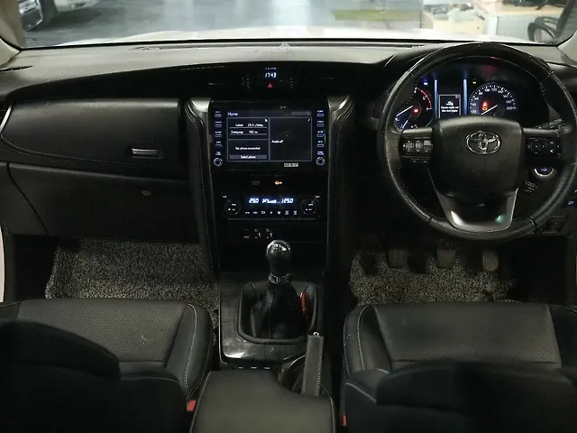 Used Toyota Fortuner 4x2 2WD Diesel 2.8L Turbo 6 Speed Manual in Lucknow