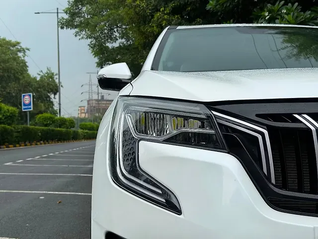Used Mahindra Old Generation XUV700 AX 7 Petrol AT 7 STR [2023-2024] in Delhi