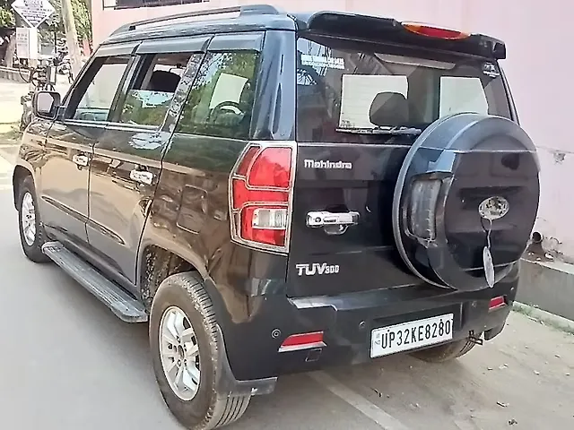 Used Mahindra TUV300 [2015-2019] T8 in Lucknow