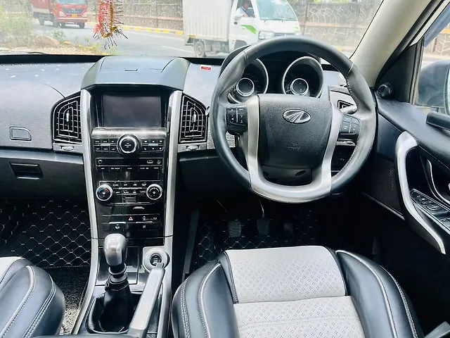 Used Mahindra XUV500 W9 in Delhi Used Mahindra XUV500 W9 in Delhi
