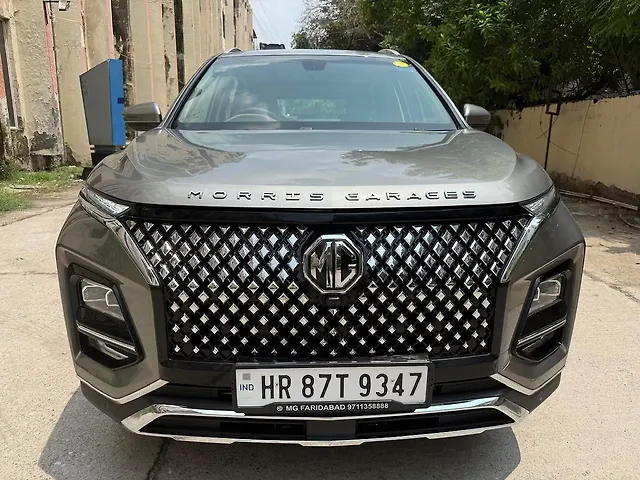 Used 2025 MG Hector Plus in Delhi