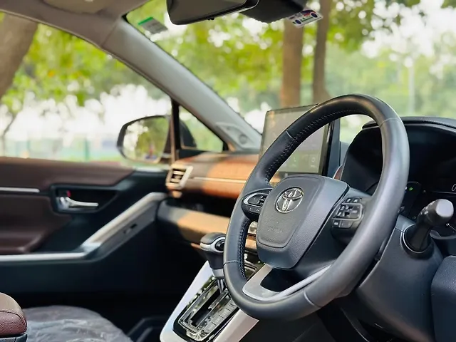 Used Toyota Innova Hycross ZX (O) Hybrid (Electric + Petrol) Automatic (e-CVT) 7 STR Limited Edition in Meerut Used Toyota Innova Hycross ZX (O) Hybrid (Electric + Petrol) Automatic (e-CVT) 7 STR Limited Edition in Meerut