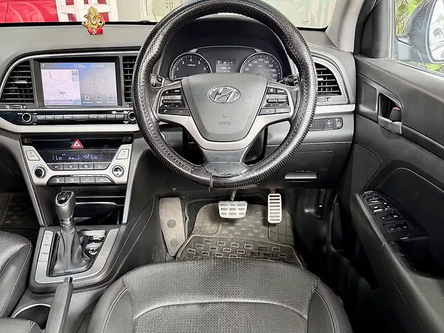 Used Hyundai Elantra SX (O) 2.0 AT in Hyderabad