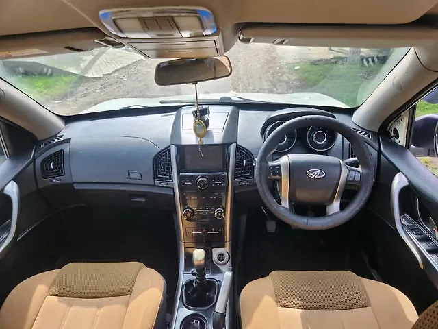 Used Mahindra XUV500 W7 [2018-2020] in Lucknow
