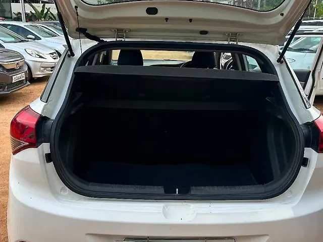 Used Maruti Suzuki Eeco 5 STR STD [2023-2025] in Hyderabad