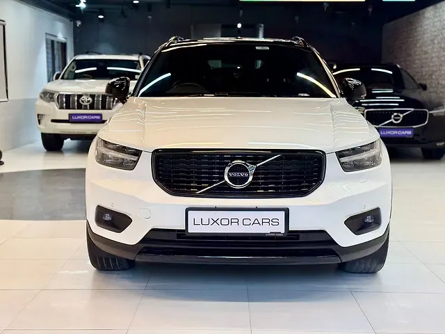 Used 2022 Volvo XC40 in Pune