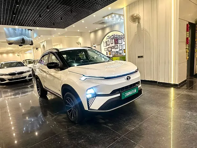 Used Tata Nexon EV Creative Plus 30.0 kWh in Delhi Used Tata Nexon EV Creative Plus 30.0 kWh in Delhi