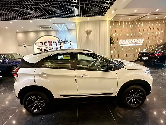 Used Tata Nexon EV Creative Plus 30.0 kWh in Delhi Used Tata Nexon EV Creative Plus 30.0 kWh in Delhi