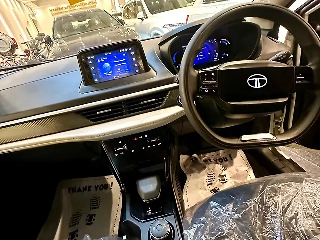 Used Tata Nexon EV Creative Plus 30.0 kWh in Delhi Used Tata Nexon EV Creative Plus 30.0 kWh in Delhi