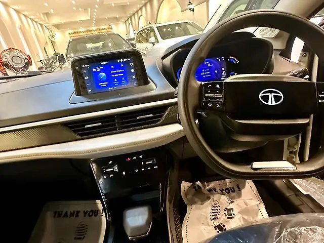 Used Tata Nexon EV Creative Plus 30.0 kWh in Delhi Used Tata Nexon EV Creative Plus 30.0 kWh in Delhi