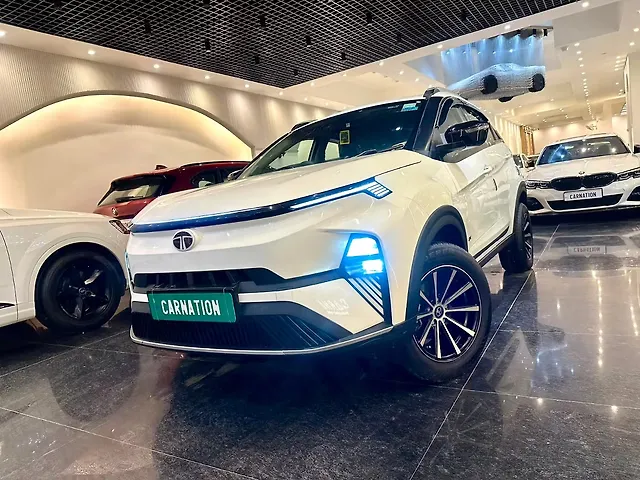 Used Tata Nexon EV Creative Plus 30.0 kWh in Delhi Used Tata Nexon EV Creative Plus 30.0 kWh in Delhi