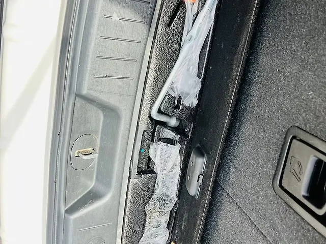 Used Mahindra XUV500 W9 in Delhi